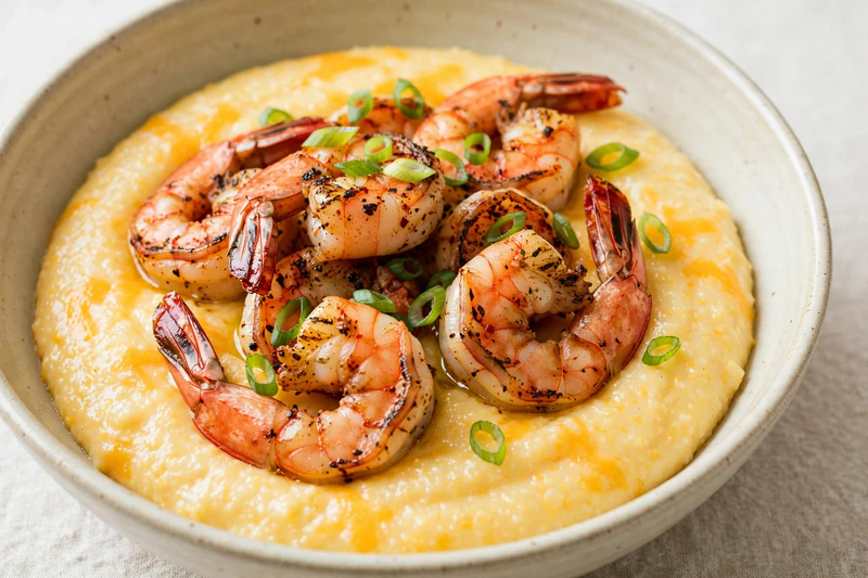 Crevettes et grits au cheddar